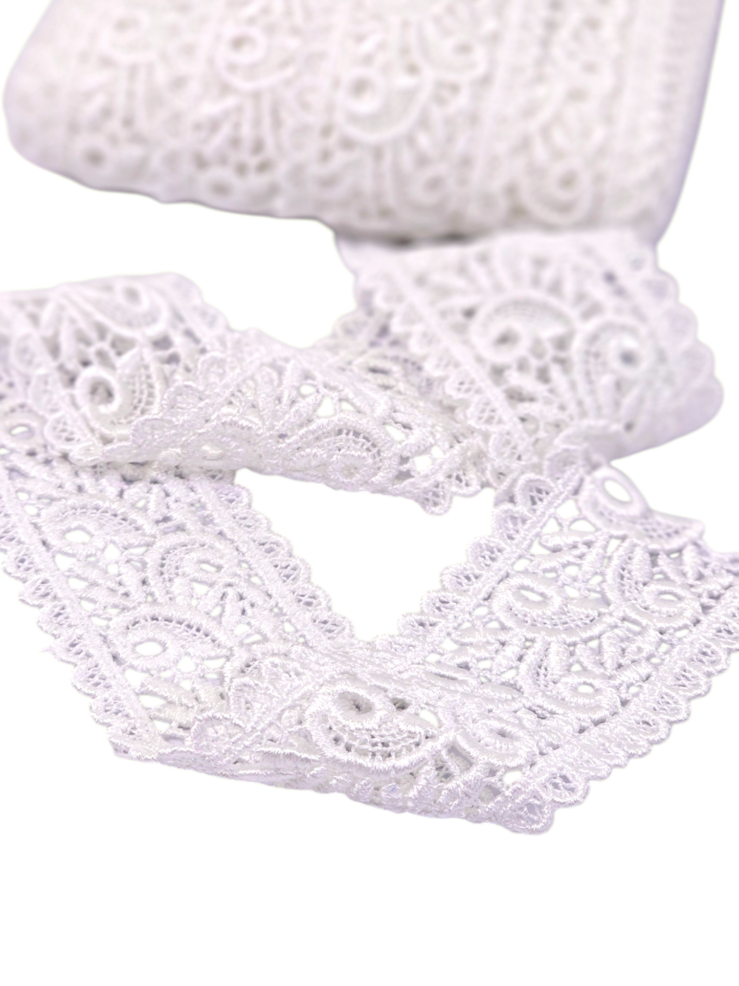 1⅝" Venise Lace White