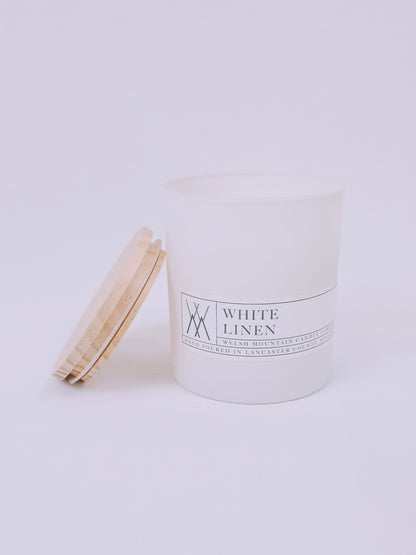 White Linen Coconut Wax 16 oz. White Bamboo Lid