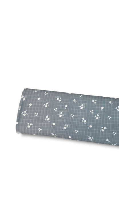 * Unique Design * Crinkled Crepe Blooming Grid Denim