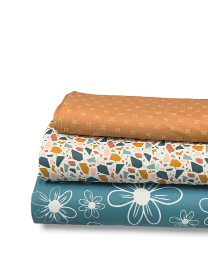 *Unique Design* Willow Ribbed Knit White Retro Daisy Teal