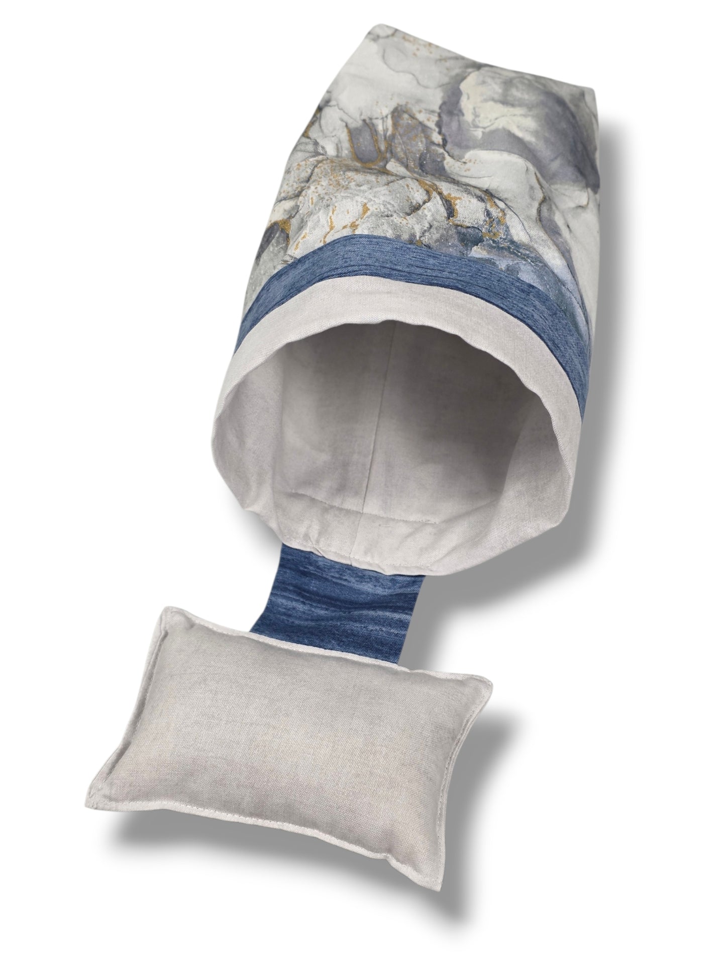 Gray Marbled Thread Catcher