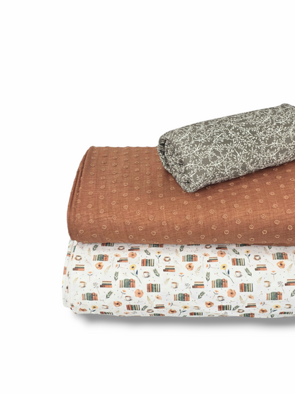 *Unique Design* Swiss Dot Knit Books & Blooms
