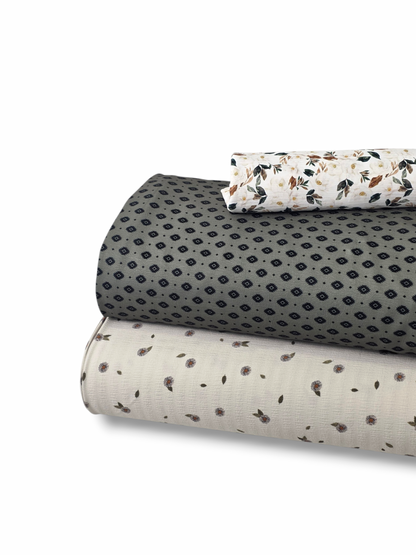 * Unique Design * Crinkled Crepe Desert Daisies Cream