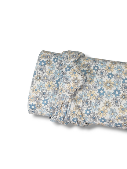 *Unique Design* Willow Ribbed Knit Daisy Charm Blue