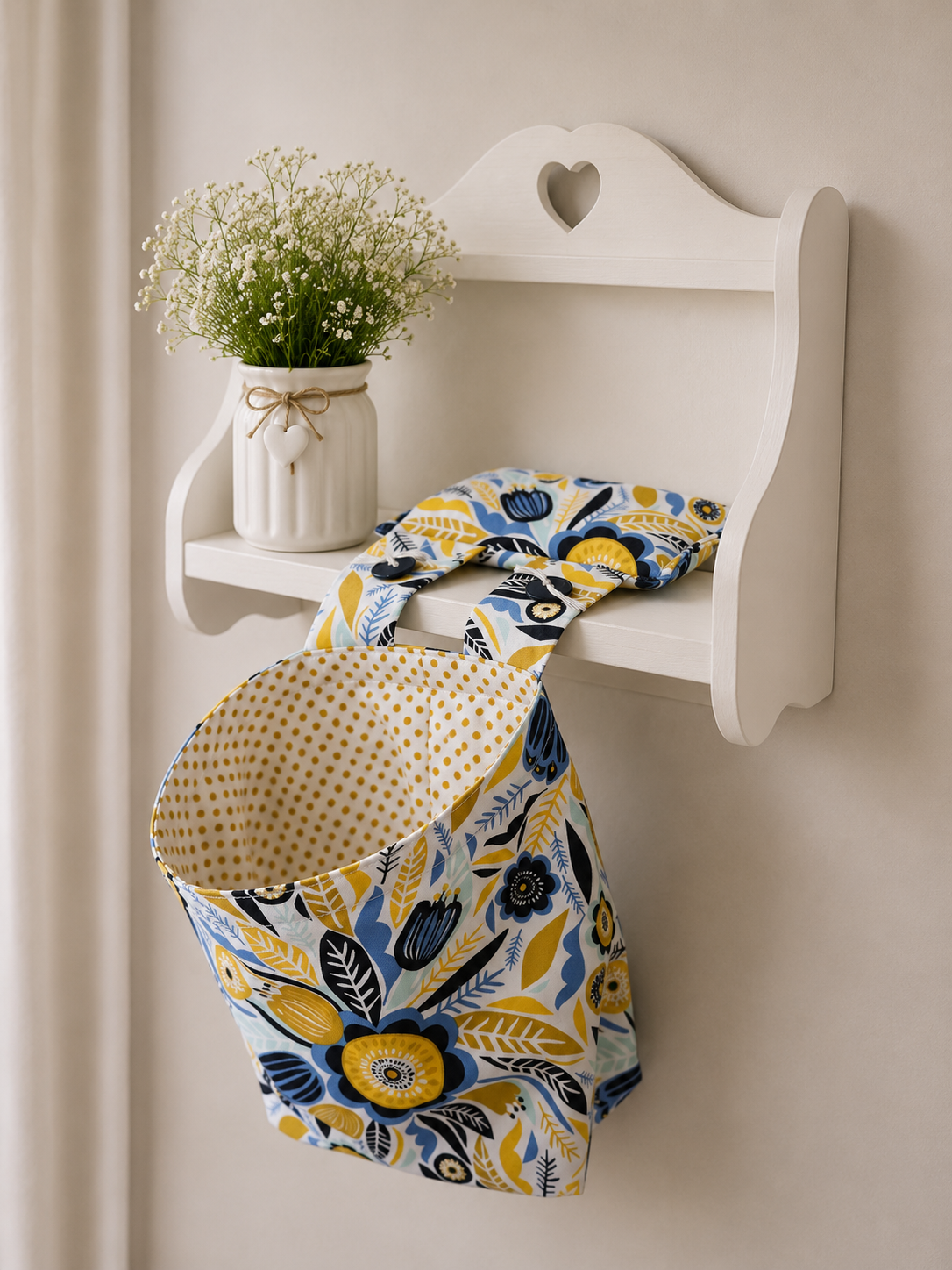 Blue + Yellow Thread Catcher