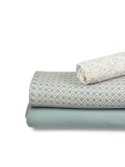 *Unique Design* Willow Ribbed Knit Diamond Daisy Light Aqua